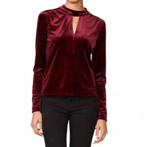 NEW ANTHEM THE LABEL keyhole velvet top in maroon banner